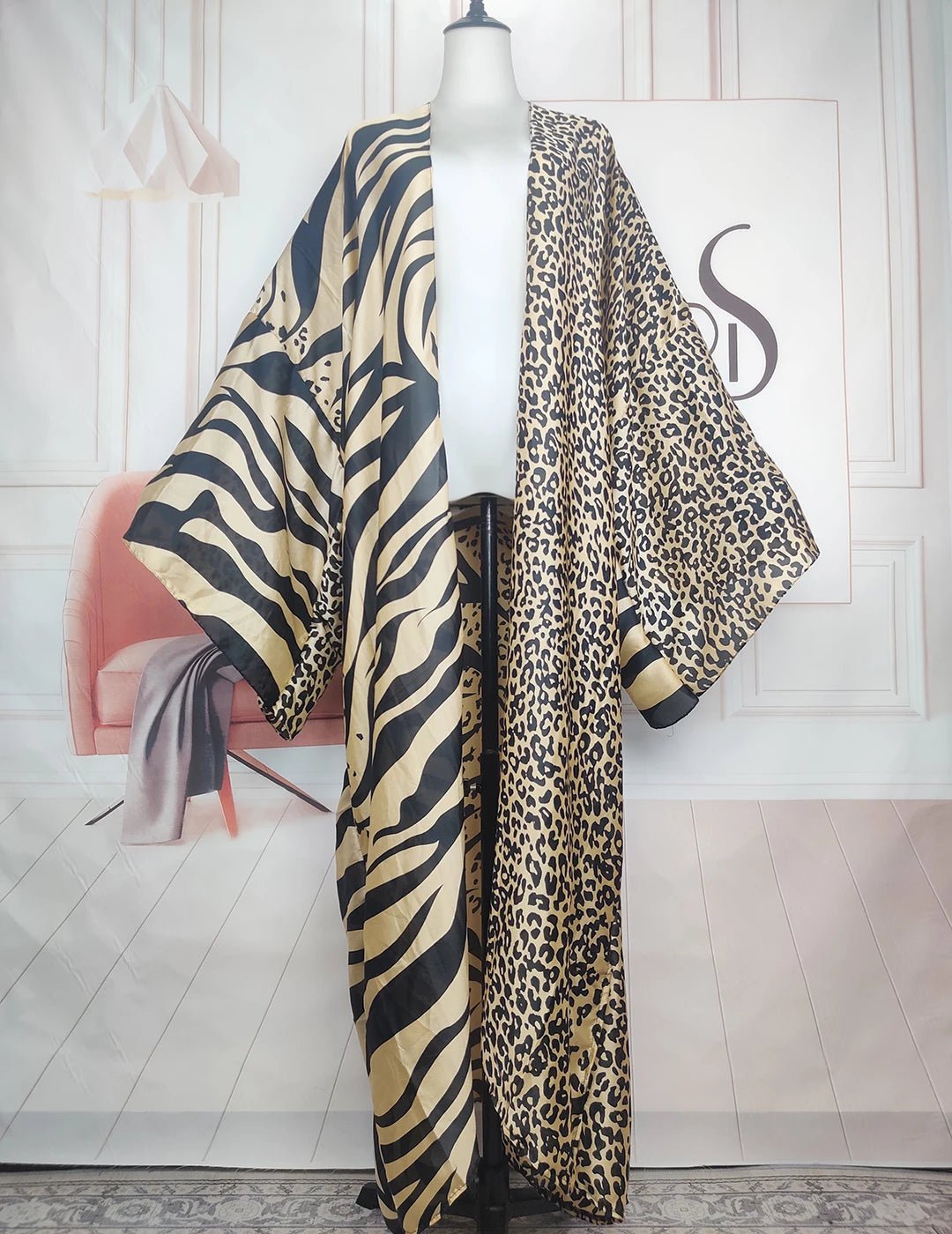 Chic Autumn Leopard Print Cardigans: Stylish Modesty and Swimwear for Women - Flexi Africa - Flexi Africa offers Free Delivery Worldwide - Vibrant African traditional clothing showcasing bold prints and intricate designs