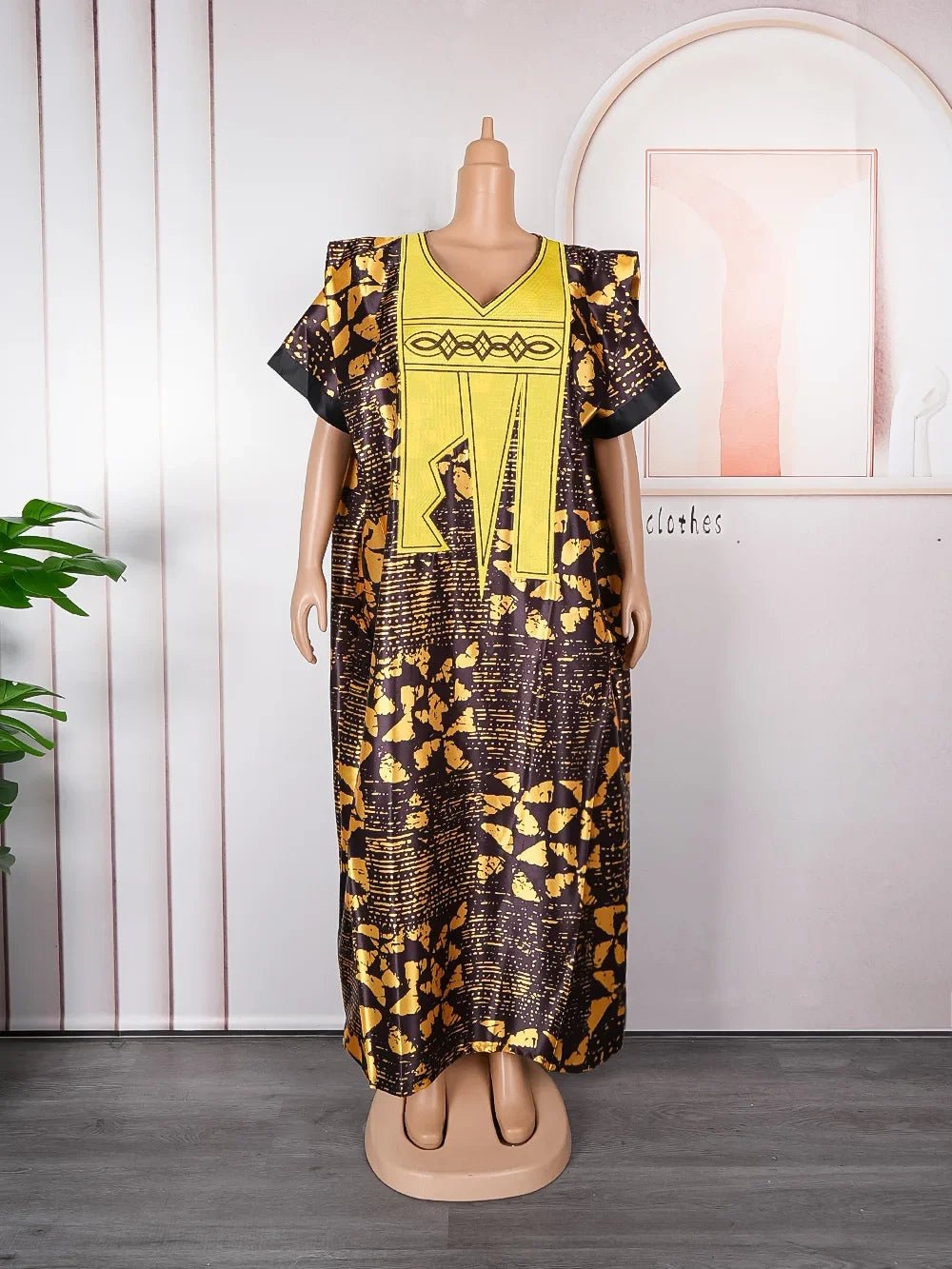 Elegant African Abayas: Fashionable Dresses for Women - Dashiki Inspired Evening Gowns - Flexi Africa - Flexi Africa offers Free Delivery Worldwide - Vibrant African traditional clothing showcasing bold prints and intricate designs