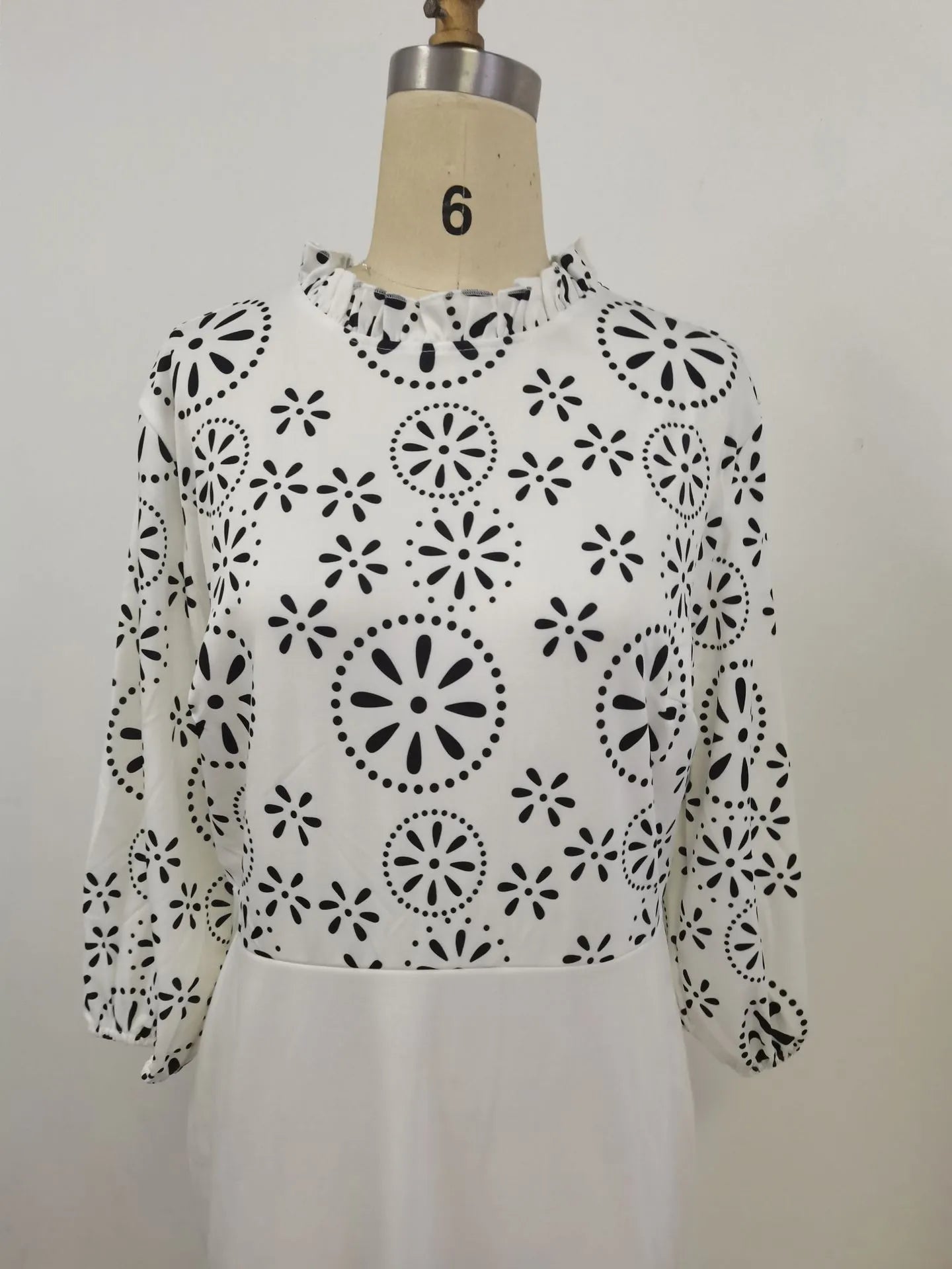 Elegant African Long Sleeve White Dresses: Plus Size Grace and Style - Flexi Africa - Free Delivery at www.flexiafrica.com