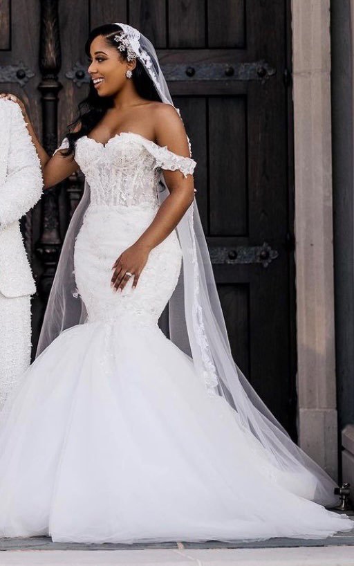 Exquisite Mermaid Bridal Gown Off-Shoulder Elegance - Flexi Africa - Flexi Africa offers Free Delivery Worldwide - Vibrant African traditional clothing showcasing bold prints and intricate designs