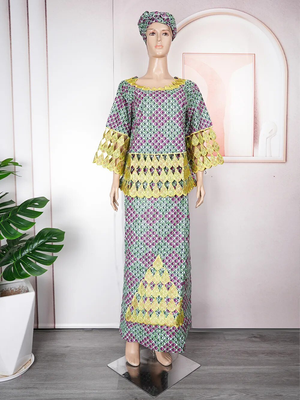 Traditional African Bazin Riche Dashiki Dress with Exquisite Embroidery Pattern for Women - Flexi Africa www.flexiafrica.com