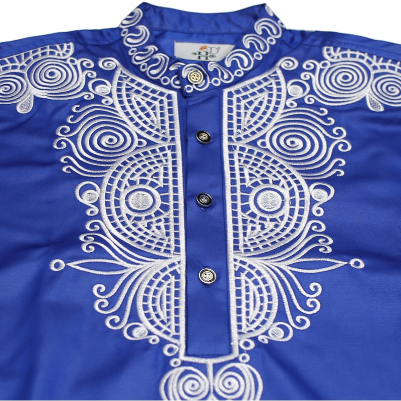 Authentic African Style: Men's Dashiki Top and Pant Set for the Fashion-Forward Gentleman - Flexi Africa - Flexi Africa offers Free Delivery Worldwide - Vibrant African traditional clothing showcasing bold prints and intricate designs