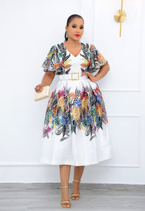 Shop only at Flexi Africa African Dresses for Women Summer African Women Short Sleeve Printing V-neck Polyester Dress African Clothes Women. summer elegant African women traditional printing polyester plus size. Women V-neck Sleeveless Printed Party Dress For African Traditional Clothing.