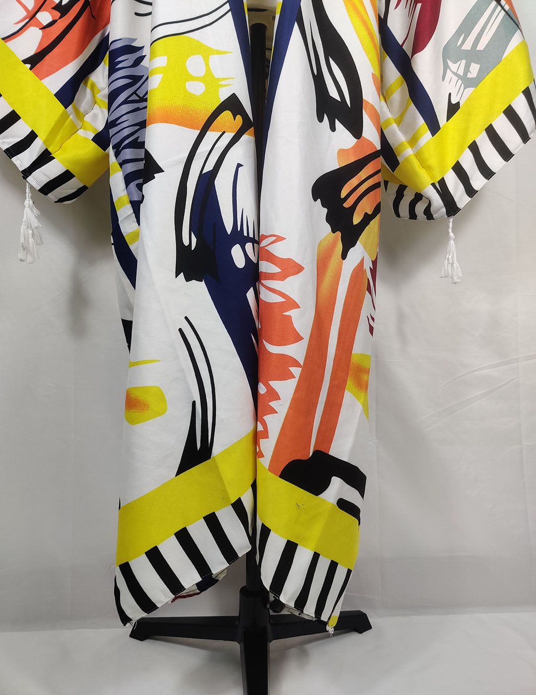 Women Casual Floral Kimono Dress Perfect for Beach Days African Swimwear in Vintage Inspired Open Front Kaftan Style - Flexi Africa - Flexi Africa offers Free Delivery Worldwide - Vibrant African traditional clothing showcasing bold prints and intricate designs