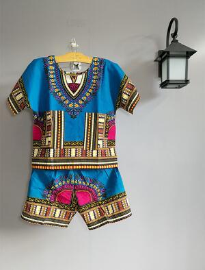 African Dashiki Clothing Set for Women - Flexi Africa - Flexi Africa offers Free Delivery Worldwide - Vibrant African traditional clothing showcasing bold prints and intricate designs